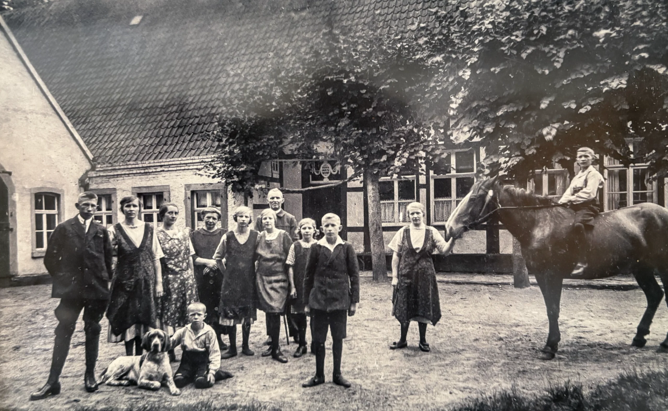 Hof Ungru Historisches Bild